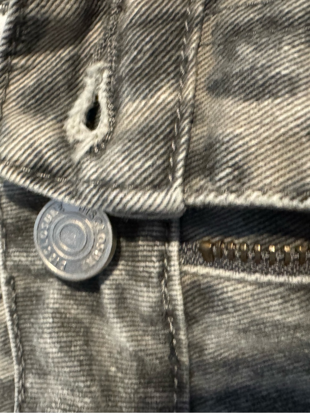Gray Leopard Print Cargo Jeans - Women - Picture 4 of 5